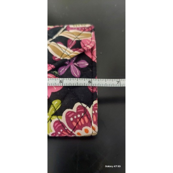 * Vera Bradley  Floral Smartphone Wristlet - Picture 5 of 6